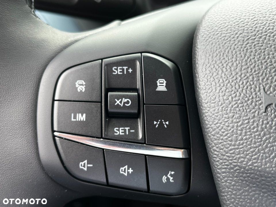 Ford Tourneo Courier - 13