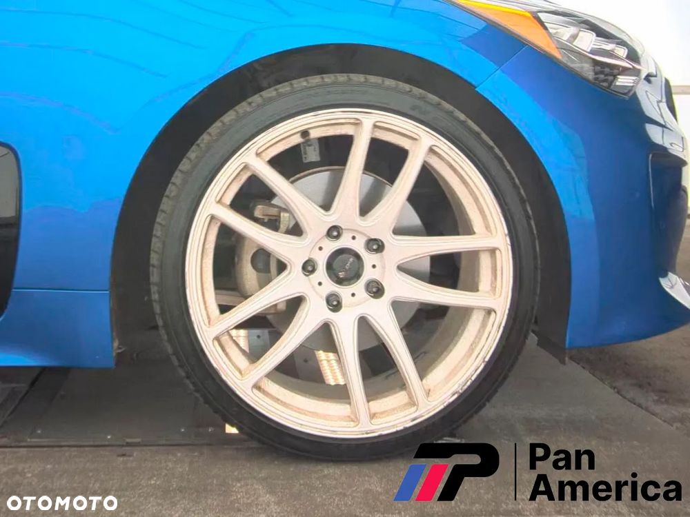 Kia Stinger 2.0 T-GDI L - 15