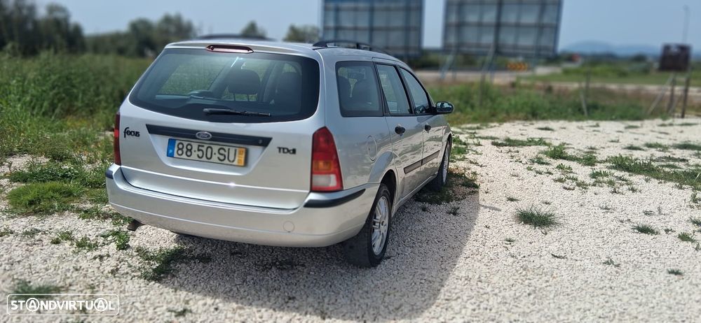 Ford Focus SW 1.8 TDdi Ghia - 4