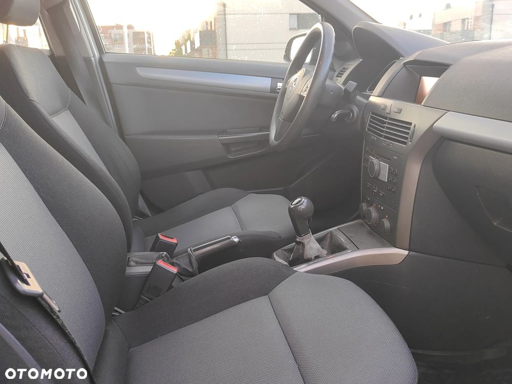Opel Astra 1.6 Enjoy - 23