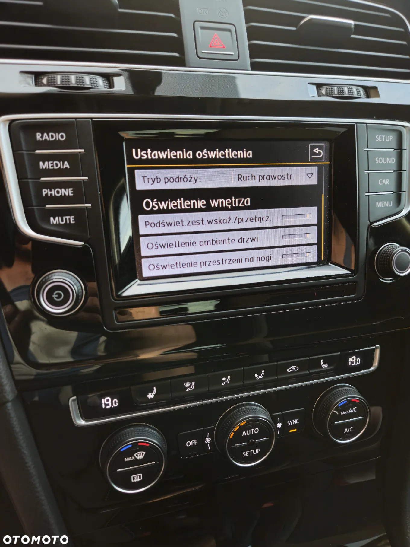 Volkswagen Golf VII 1.4 TSI BMT Highline - 25