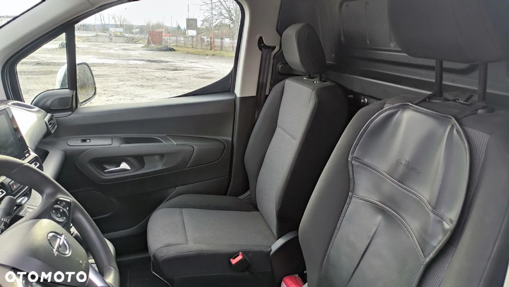 Opel Combo Life - 13