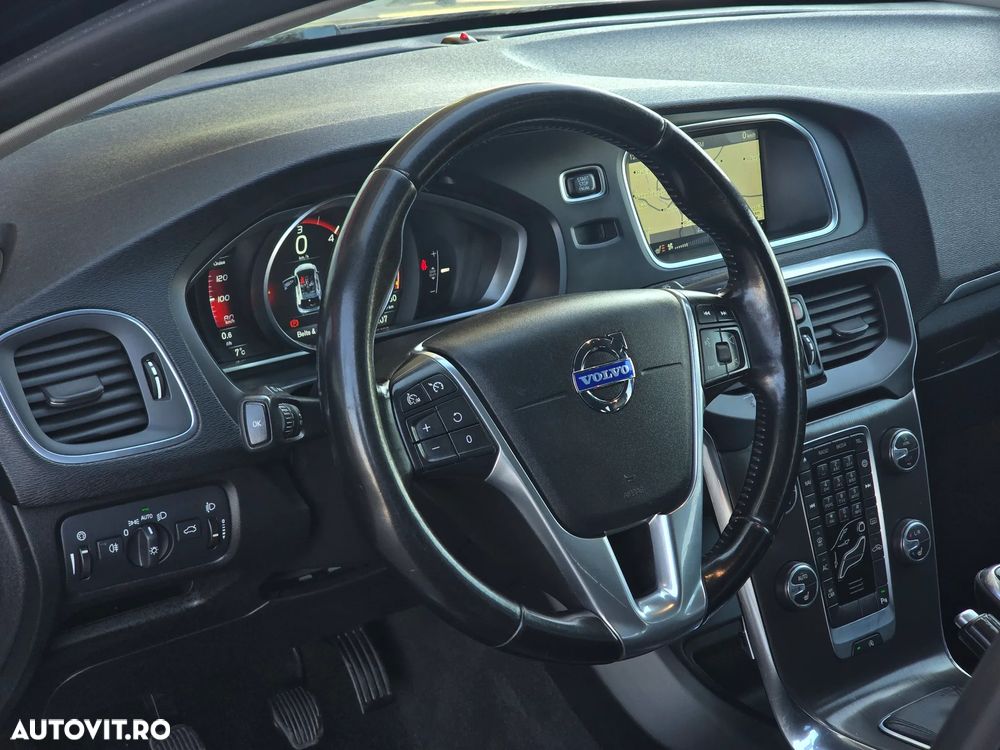 Volvo V40 D4 Summum - 21