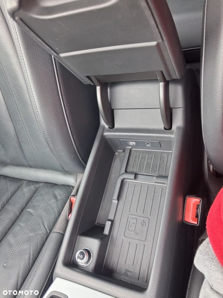 Audi A4 Avant 2.0 TDI S tronic - 11