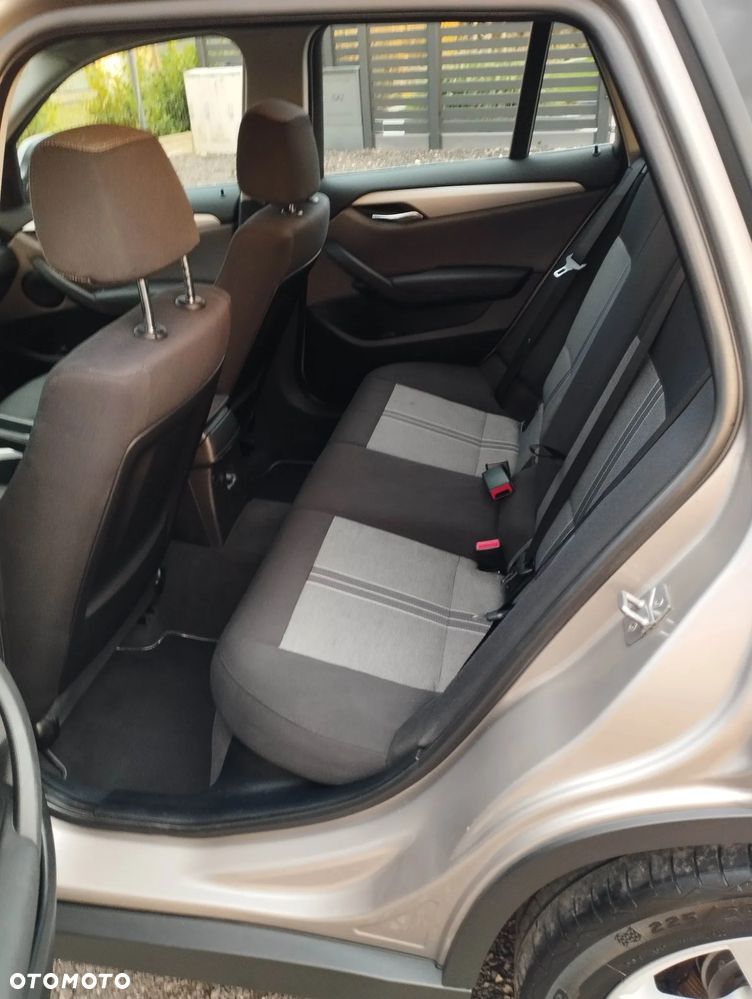 BMW X1 sDrive18d - 8