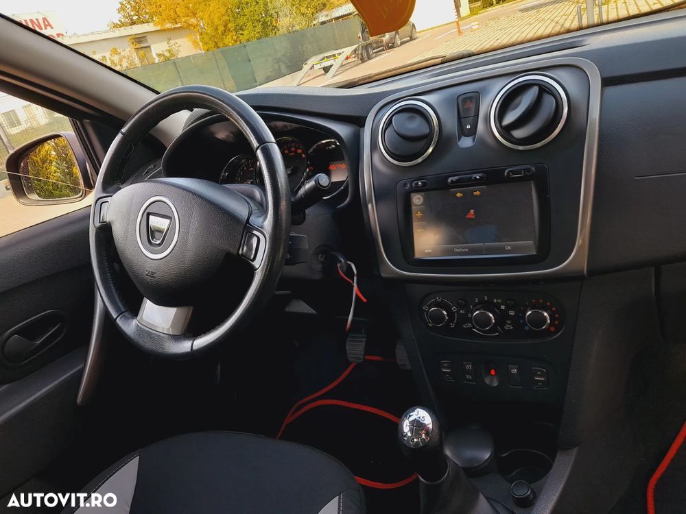 Dacia Sandero 1.5 90CP Stepway - 16
