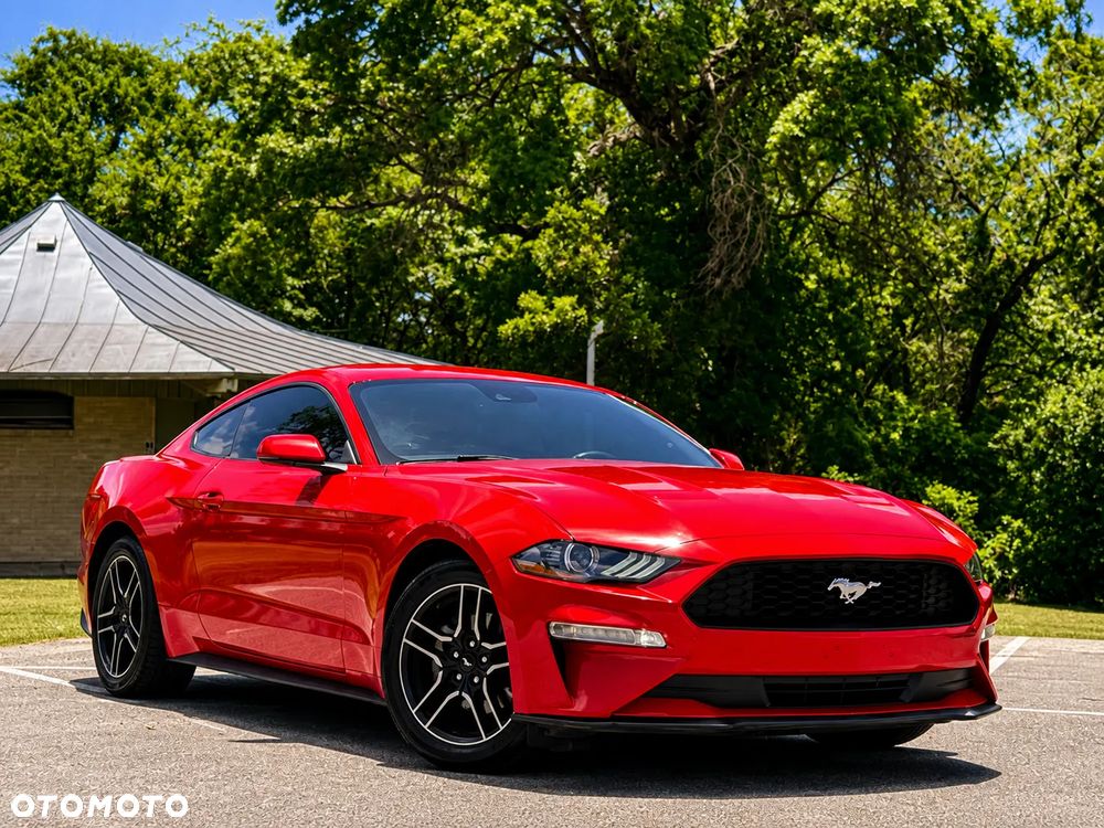 Ford Mustang - 1