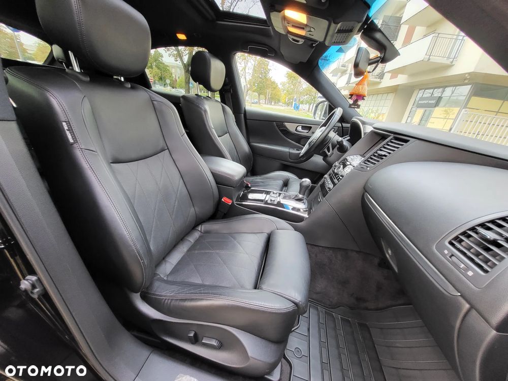 Infiniti Q70 3.0d S Premium - 37