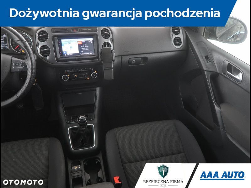 Volkswagen Tiguan - 10