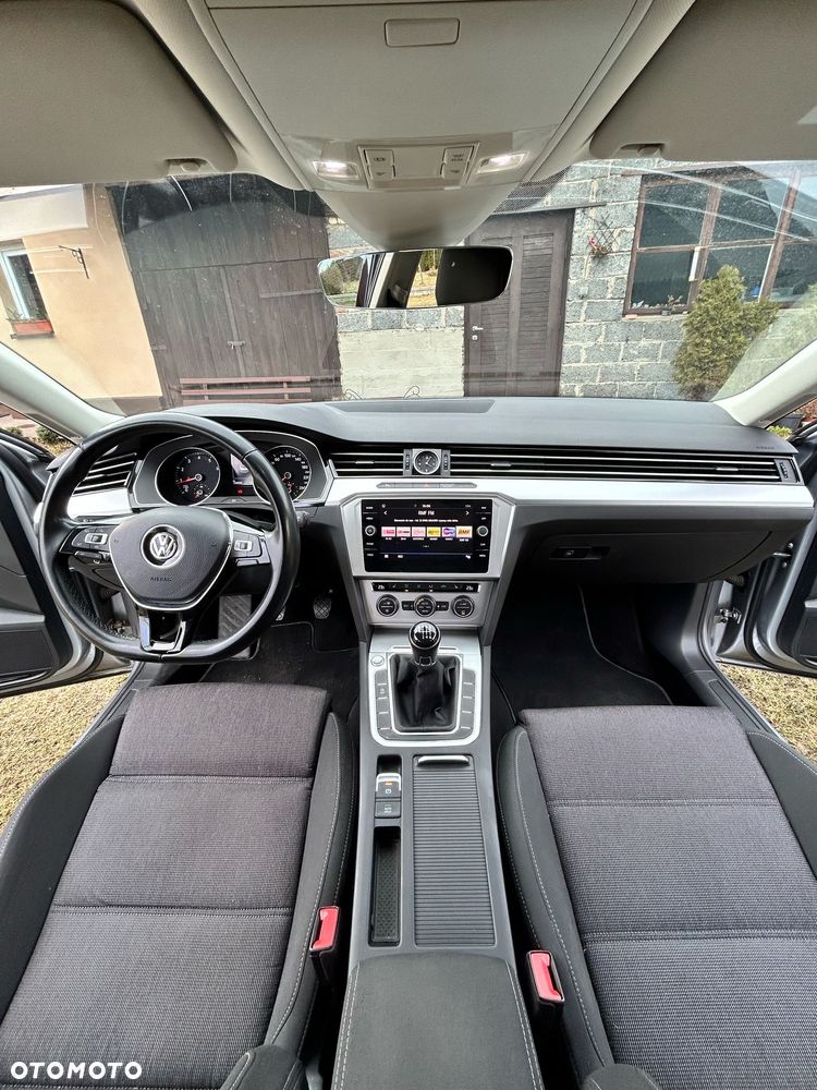 Volkswagen Passat 1.5 TSI EVO Comfortline - 12