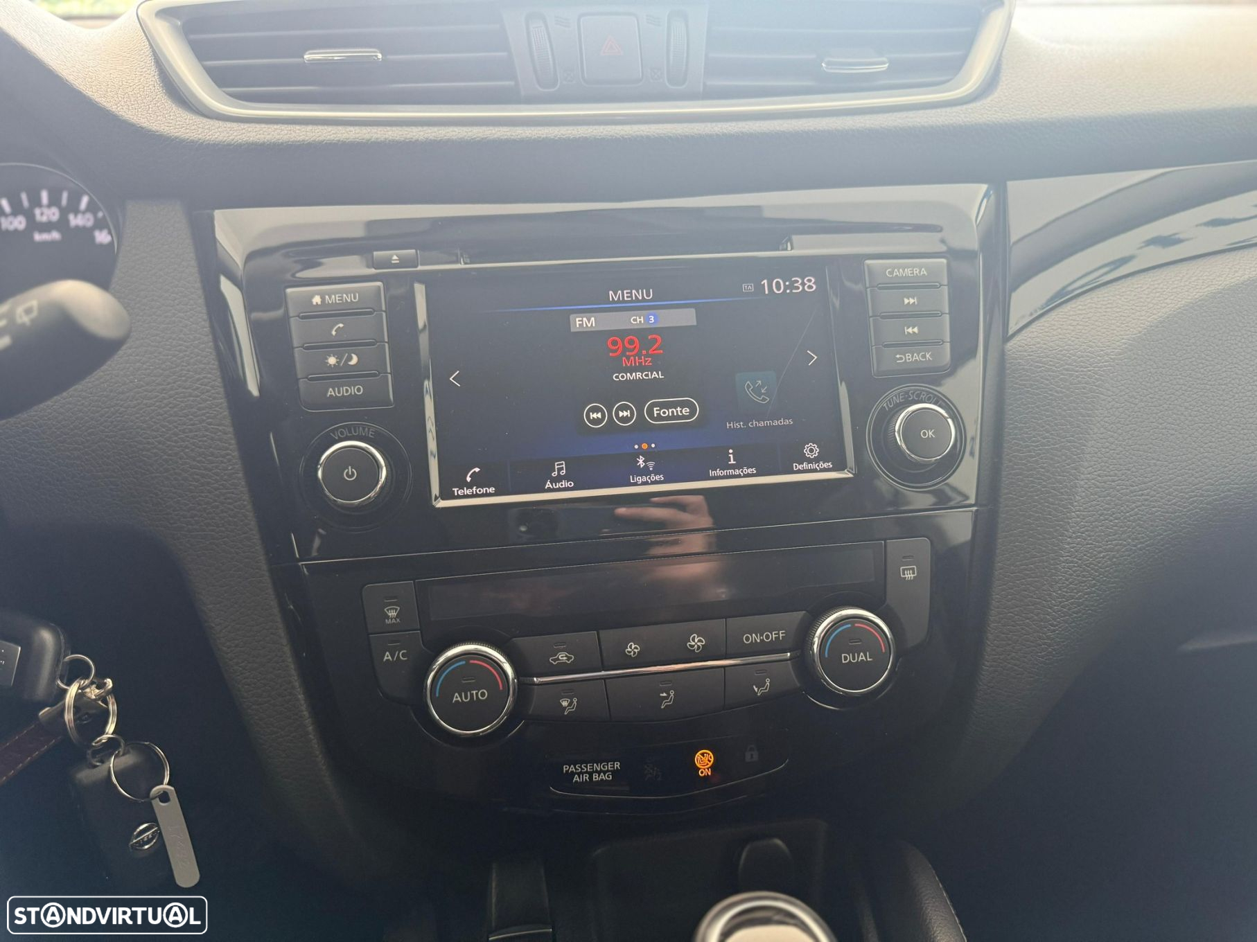 Nissan Qashqai 1.5 dCi N-Connecta DCT - 10
