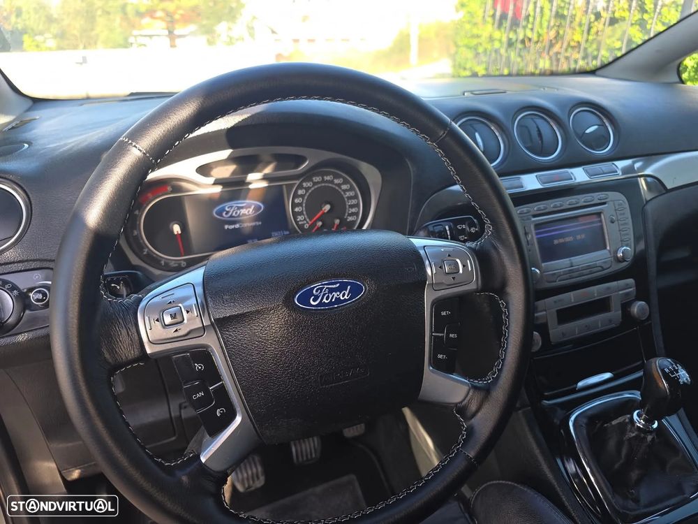 Ford S-Max 2.0 TDCi Titanium 7L 139g - 16