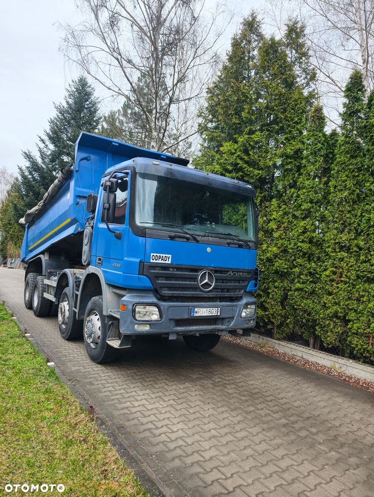 Mercedes-Benz Actros - 1