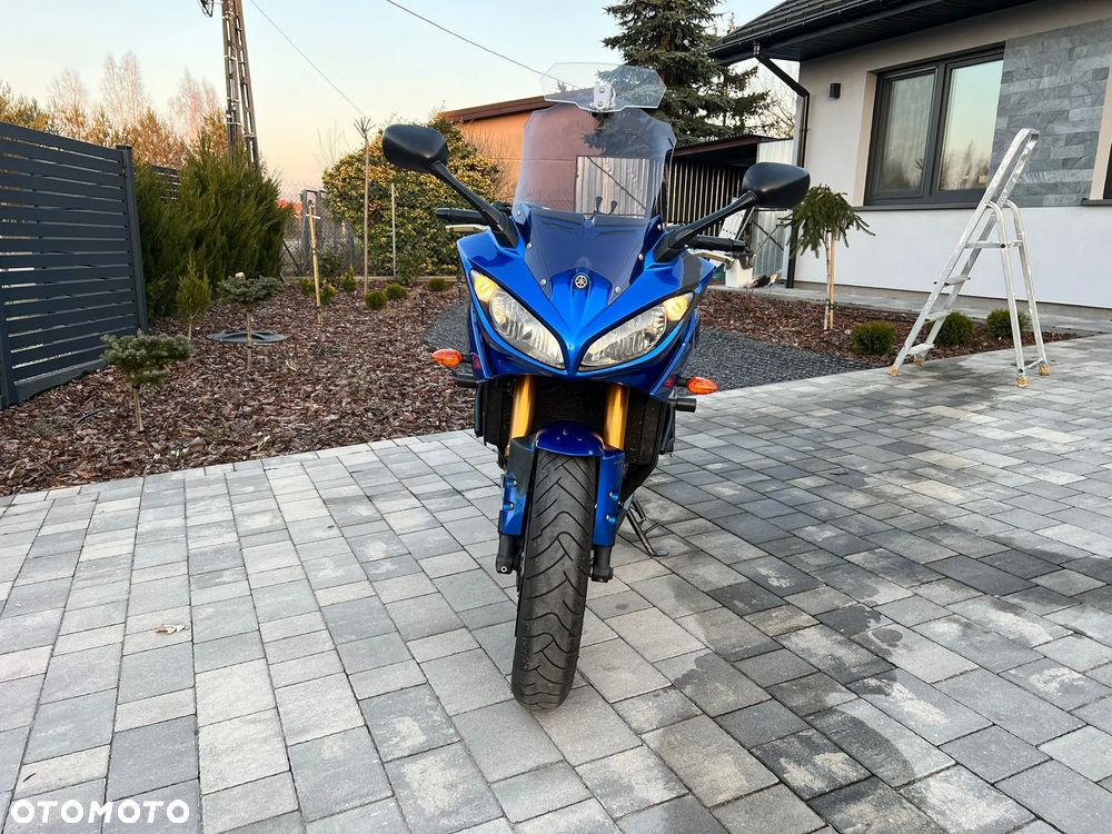 Yamaha FZ8 - 16
