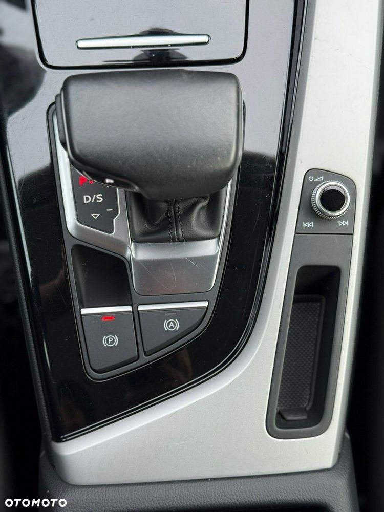 Audi A4 Avant 35 TFSI S tronic S line - 34