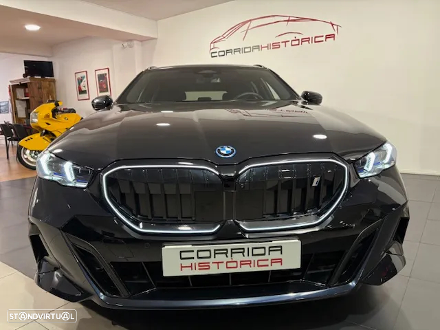 BMW i5 Touring eDrive40 Pack Desportivo M - 25