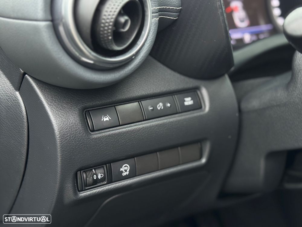 Nissan Juke 1.0 DIG-T N-Connecta DCT - 9