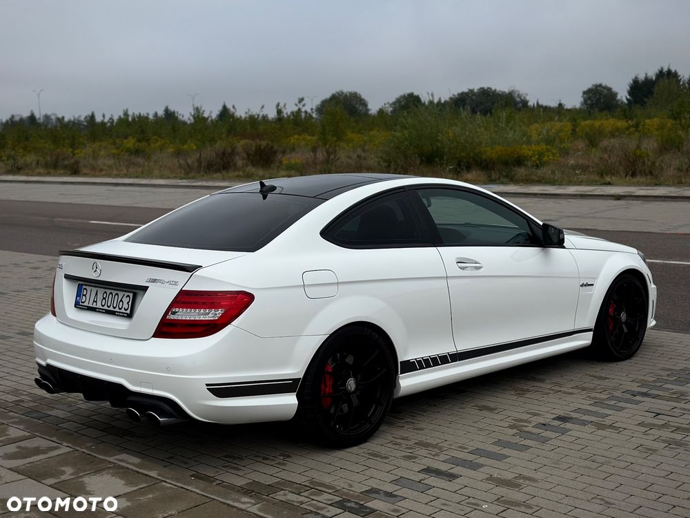 Mercedes-Benz Klasa C 63 AMG - 5