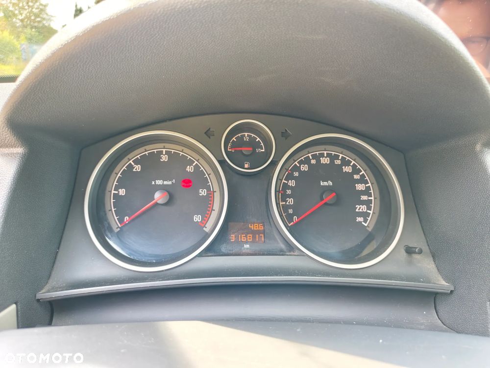 Opel Astra 1.9 CDTI Cosmo - 8
