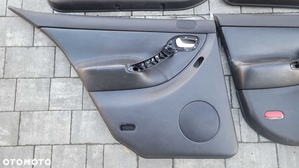 SKÓRZANE BOCZKI DRZWI SEAT LEON I, TOLEDO II - 3