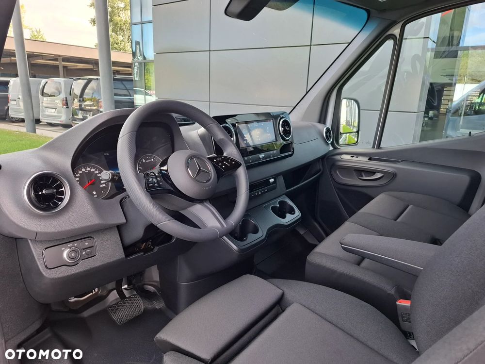 Mercedes-Benz Sprinter 315 CDI Furgon 3665 mm L2H1 - 17