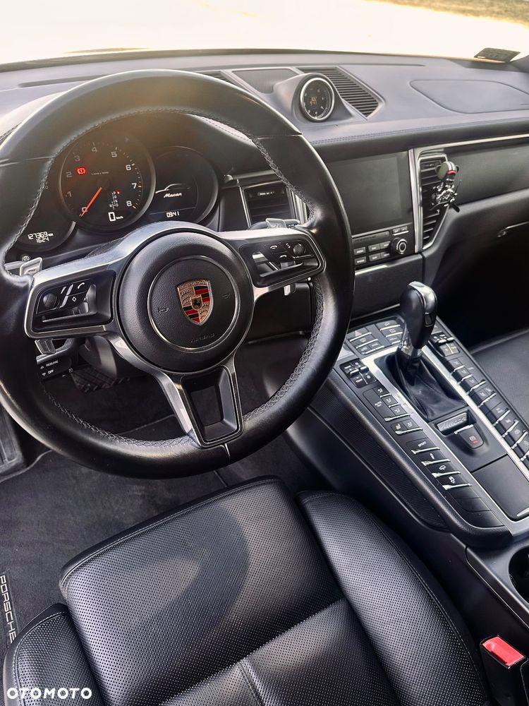 Porsche Macan Standard - 8