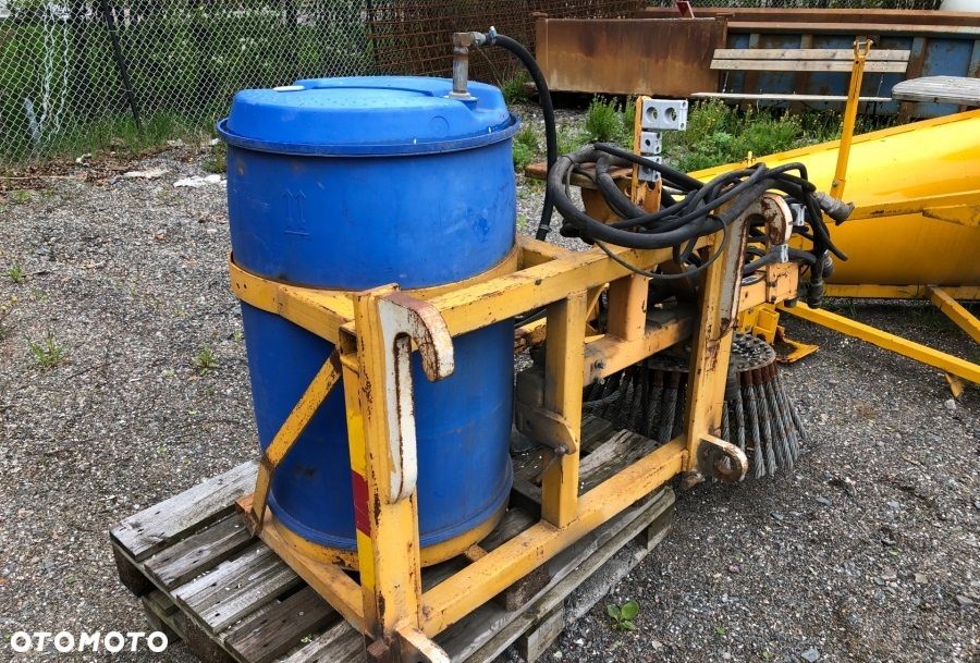 Odchwaszczarka zamiatarka szczotka boczna krawężnikowa HMW ładowarka traktor - 4