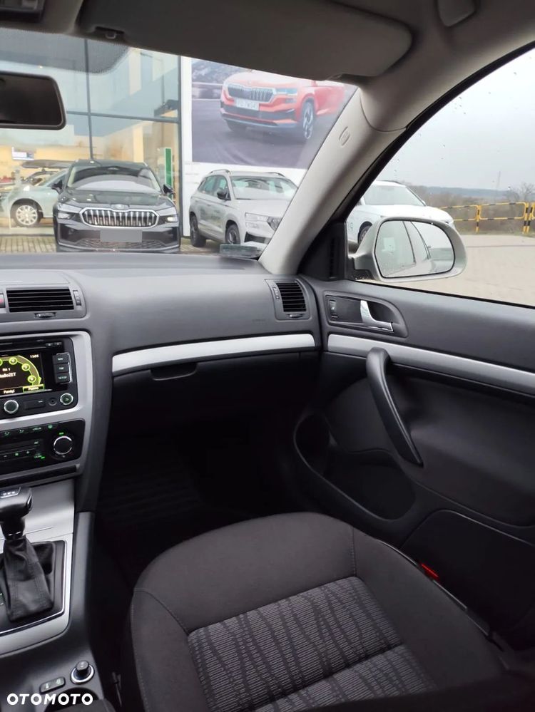 Skoda Octavia 2.0 TDI Elegance DSG - 33