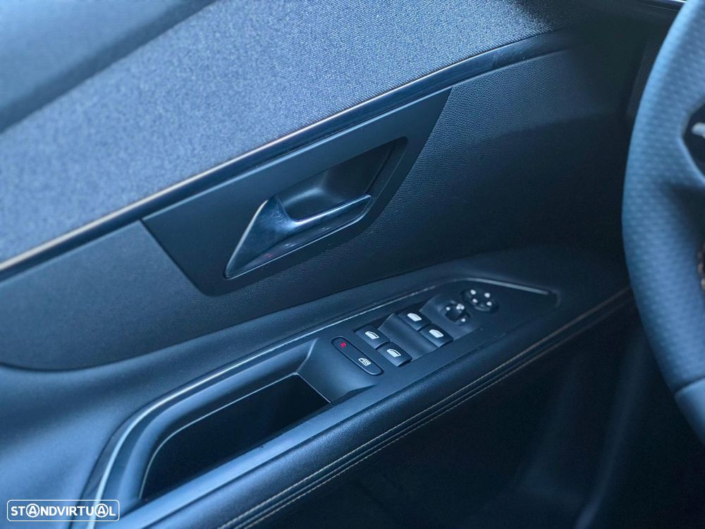 Peugeot 3008 1.5 BlueHDi GT Line EAT8 - 45