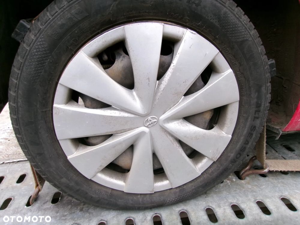 KOŁPAK KOŁPAKI 15 CALI TOYOTA AYGO YARIS  COROLLA - 2