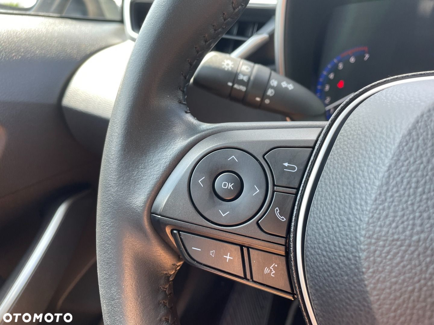 Toyota Corolla - 13