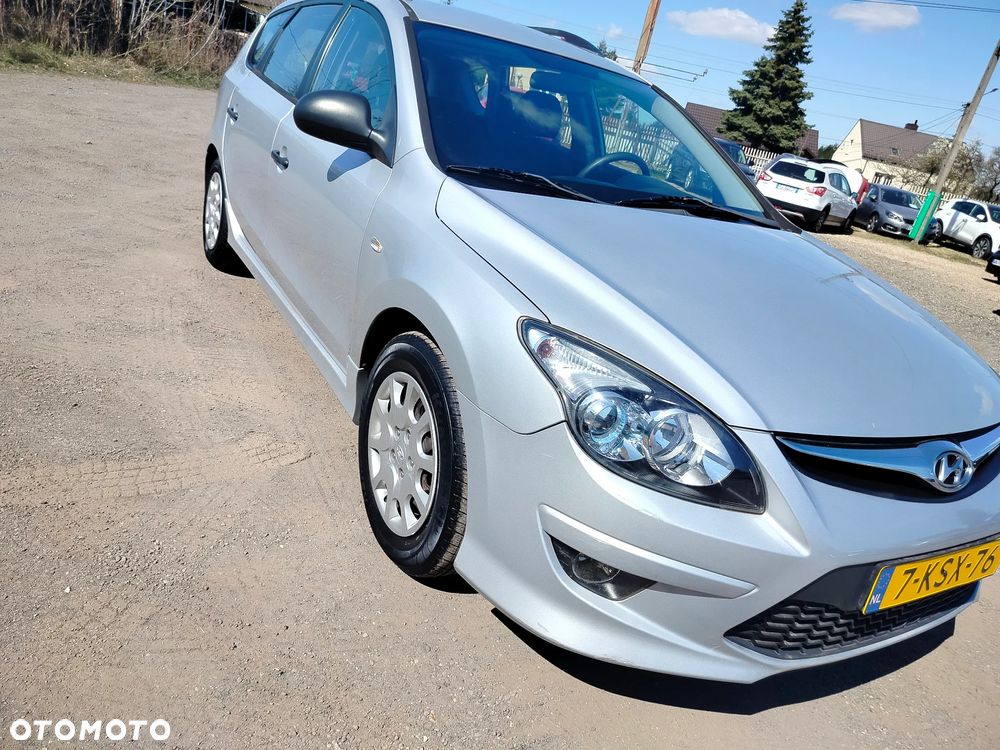 Hyundai i30 i30cw 1.4 blue Comfort - 12