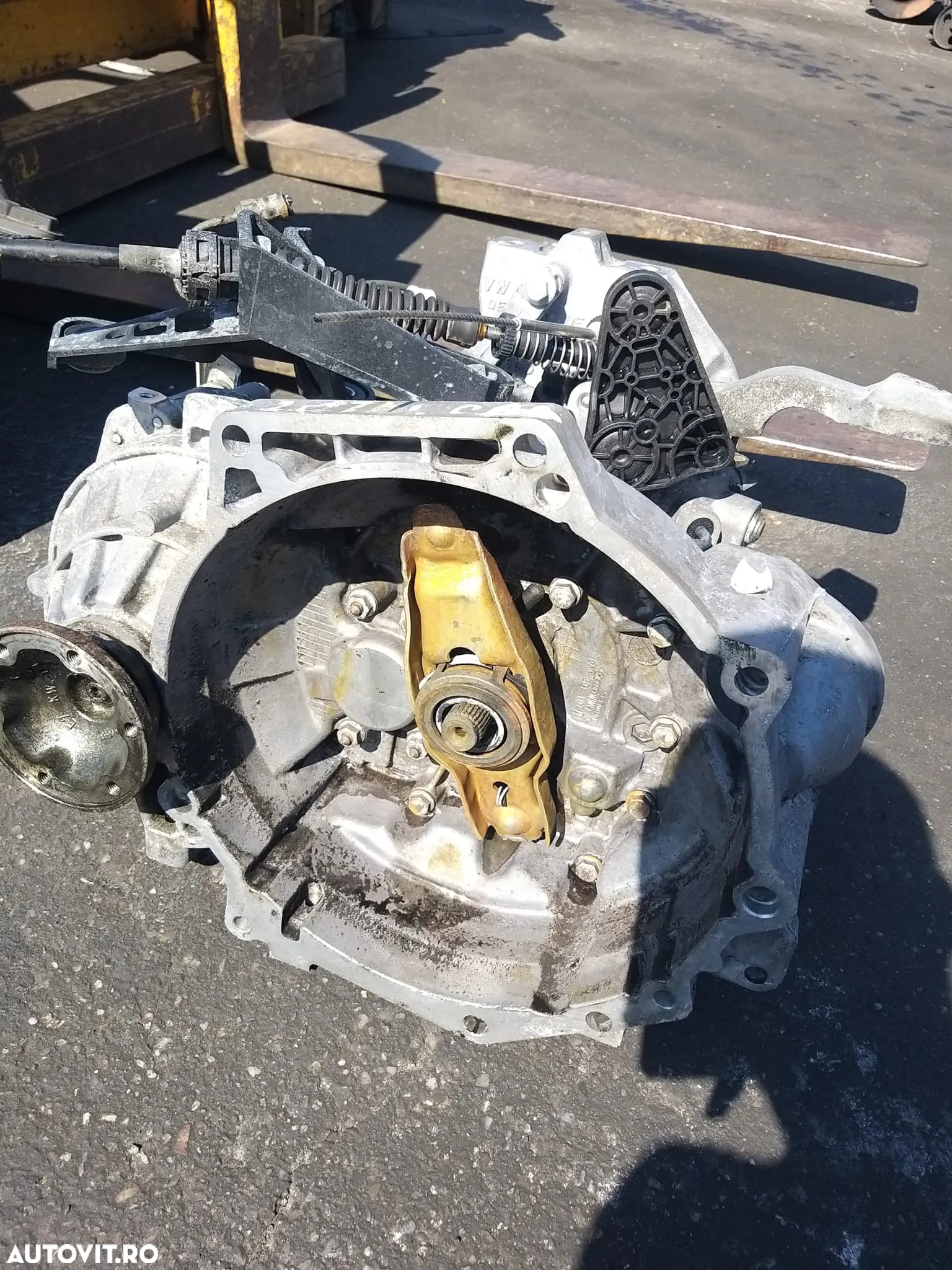 Cutie viteza manuala, LLL, Vw Golf 6 (5K1), 2.0tdi, CBD - 2