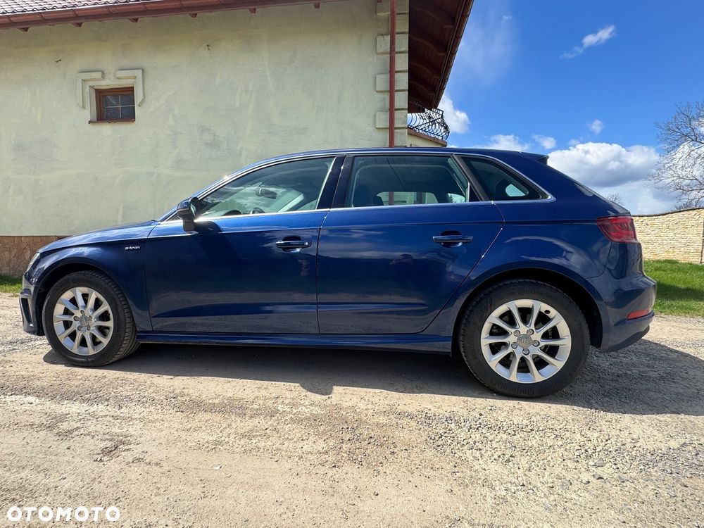 Audi A3 Sportback 1.4 TFSI e-tron Ambiente - 8