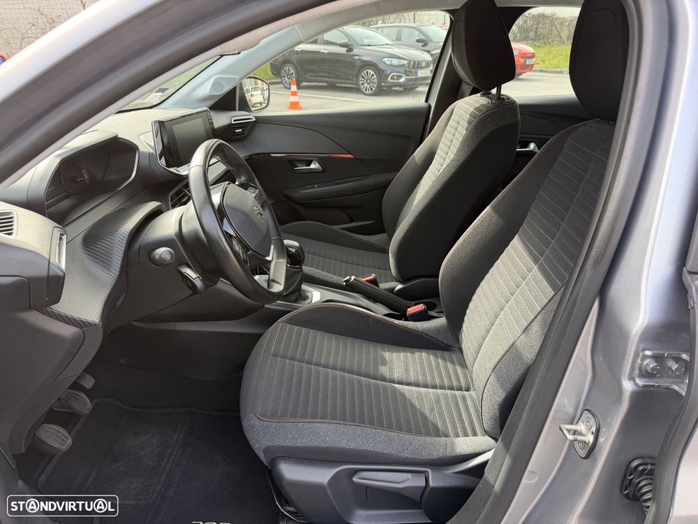 Peugeot 208 1.2 PureTech Active - 12