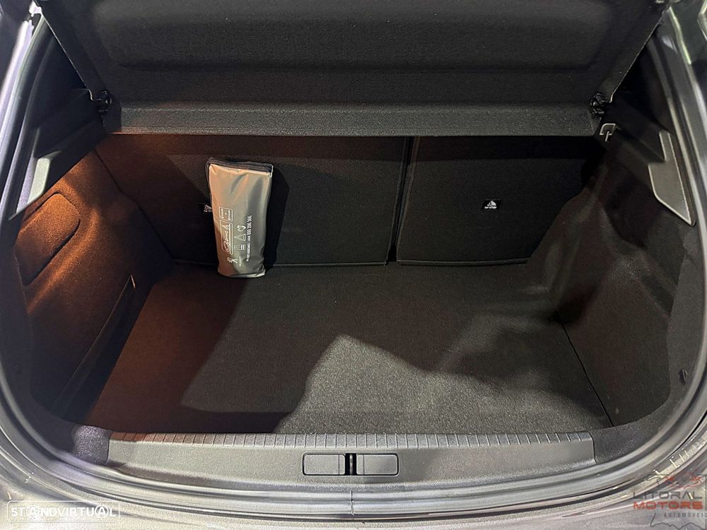 Peugeot 208 1.2 PureTech SE Style - 11