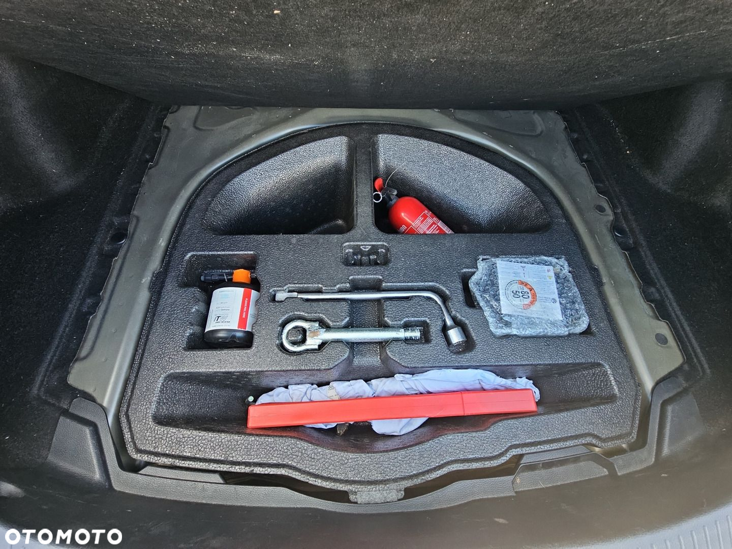Toyota Corolla - 23