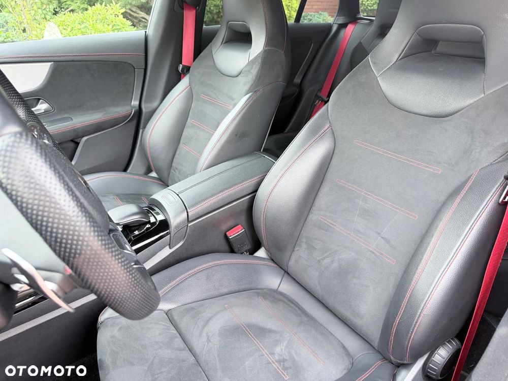 Mercedes-Benz CLA AMG 35 4-Matic 7G-DCT - 16