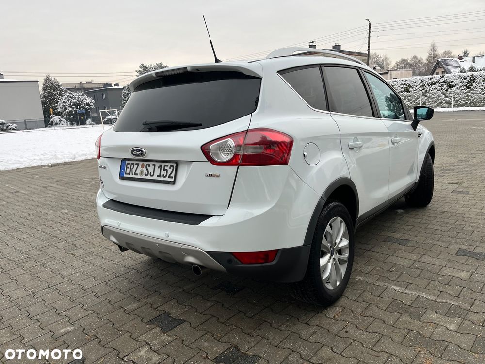 Ford Kuga 2.0 TDCi 4x4 Titanium - 4