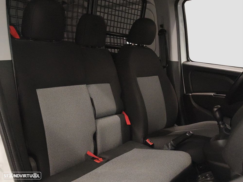 Fiat Dobló Van 1.3 Multijet - 12