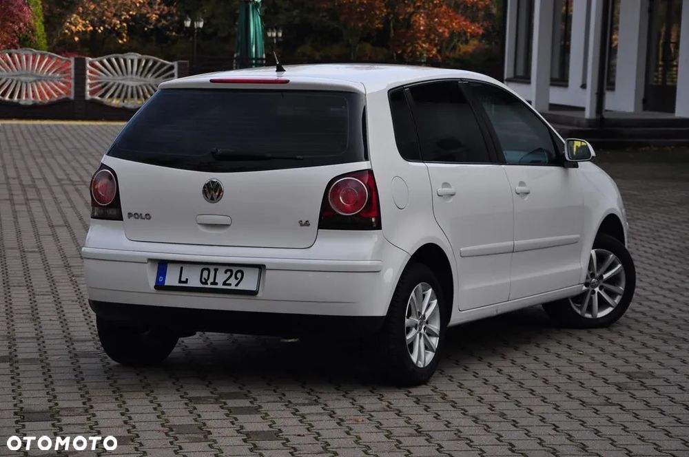 Volkswagen Polo 1.4 Comfortline - 26