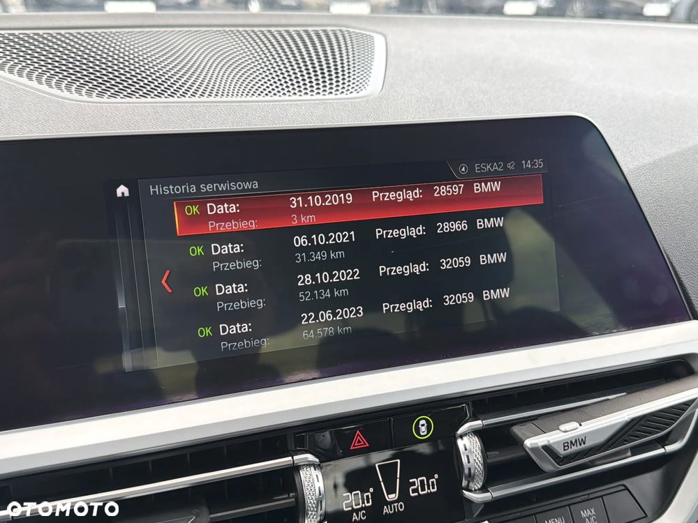 BMW Seria 3 330i Sport Line sport - 25