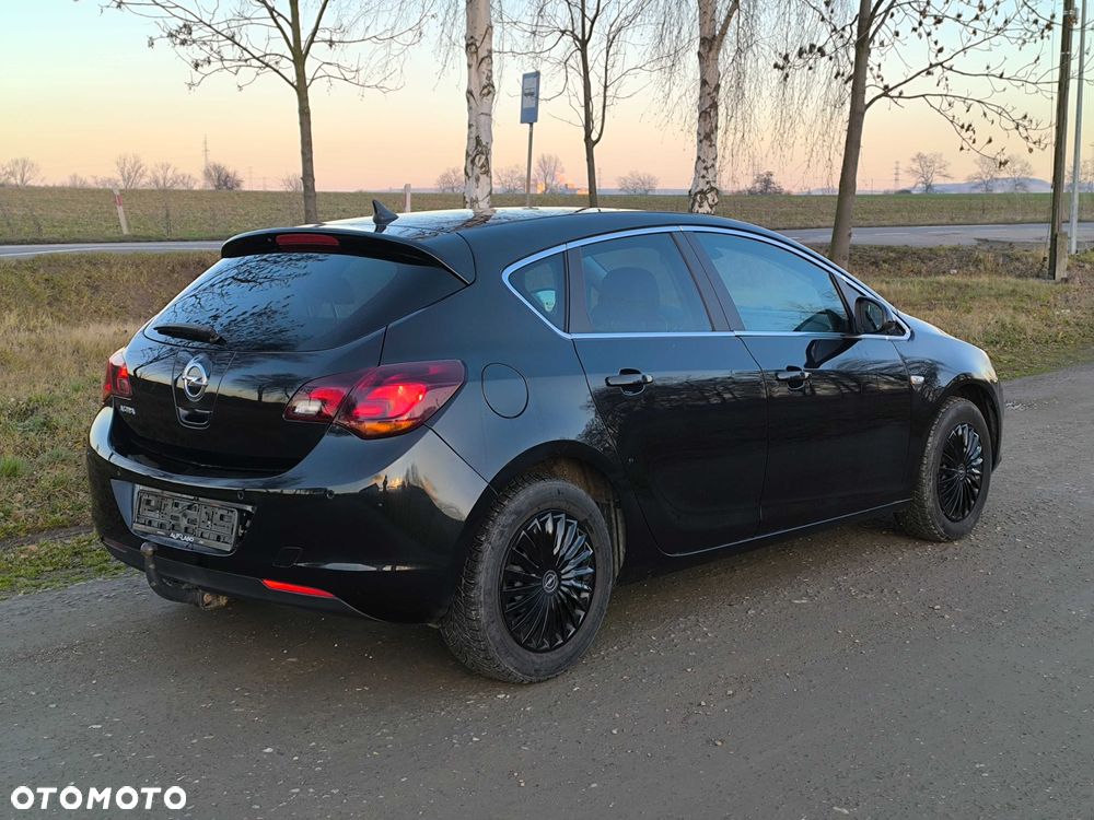 Opel Astra - 4