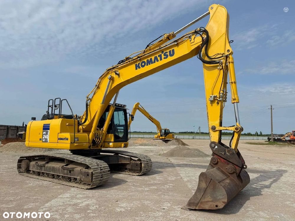 Komatsu PC 240 LC-10 - 8