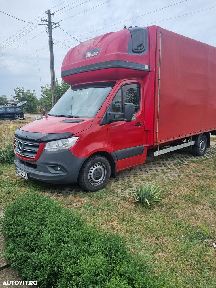 Mercedes-Benz 316 - 1