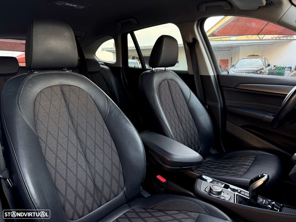 BMW X1 16 d sDrive Auto Line Sport - 7