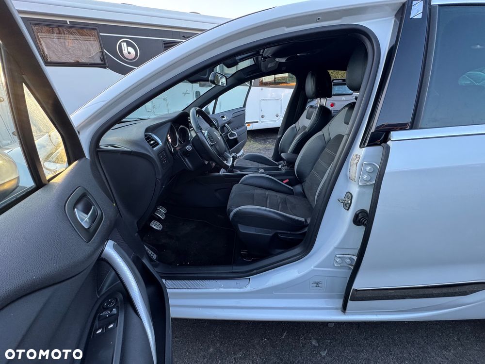 Citroën DS4 BlueHDi 150 S&S SoChic - 16