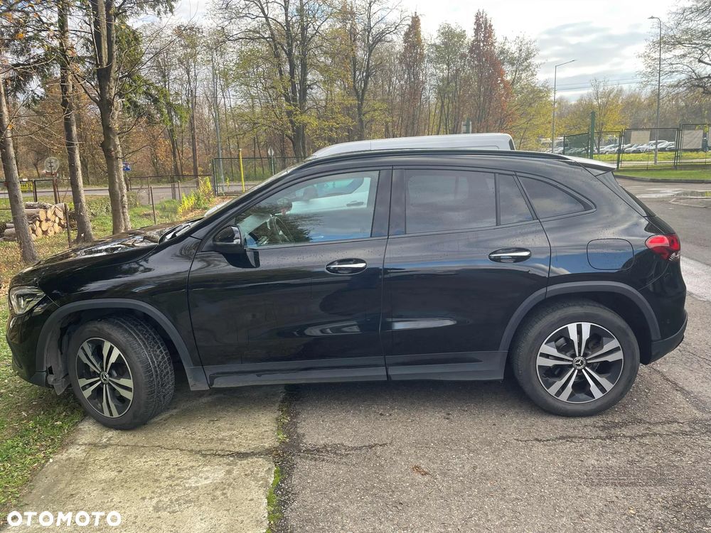 Mercedes-Benz GLA 200 Business Edition - 3