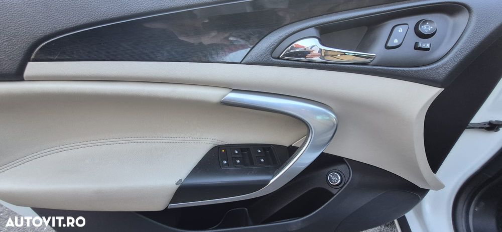 Opel Insignia - 12