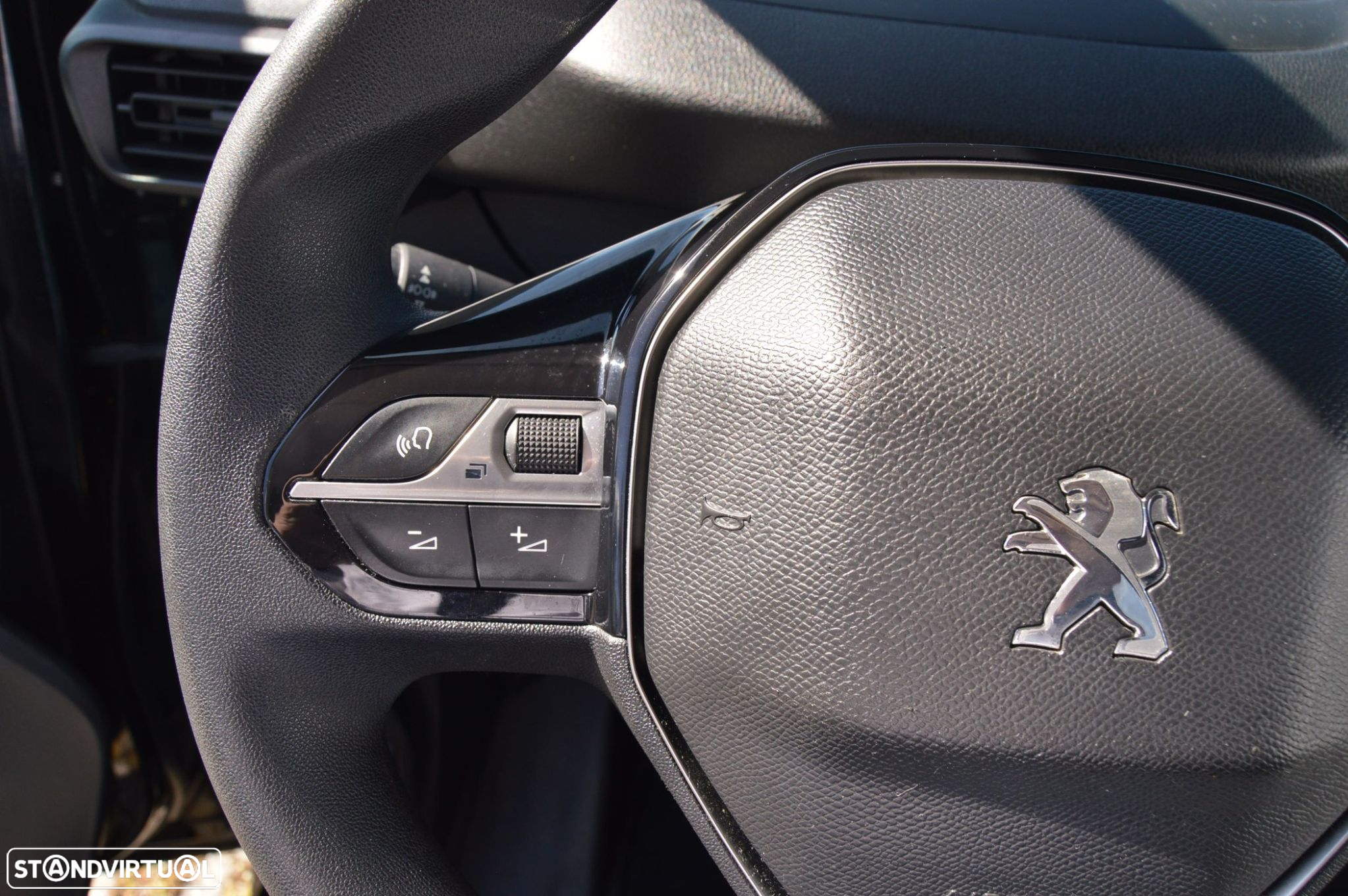 Peugeot Partner 1,5 Bluehdi Asphalt Longa - 43